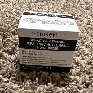 The Inkey List Bio-Active Ceramide Moisturizer - Black and White